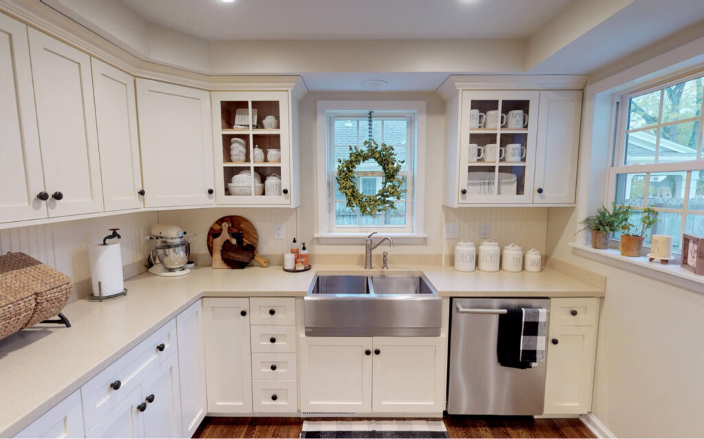Leslie featured kitchen